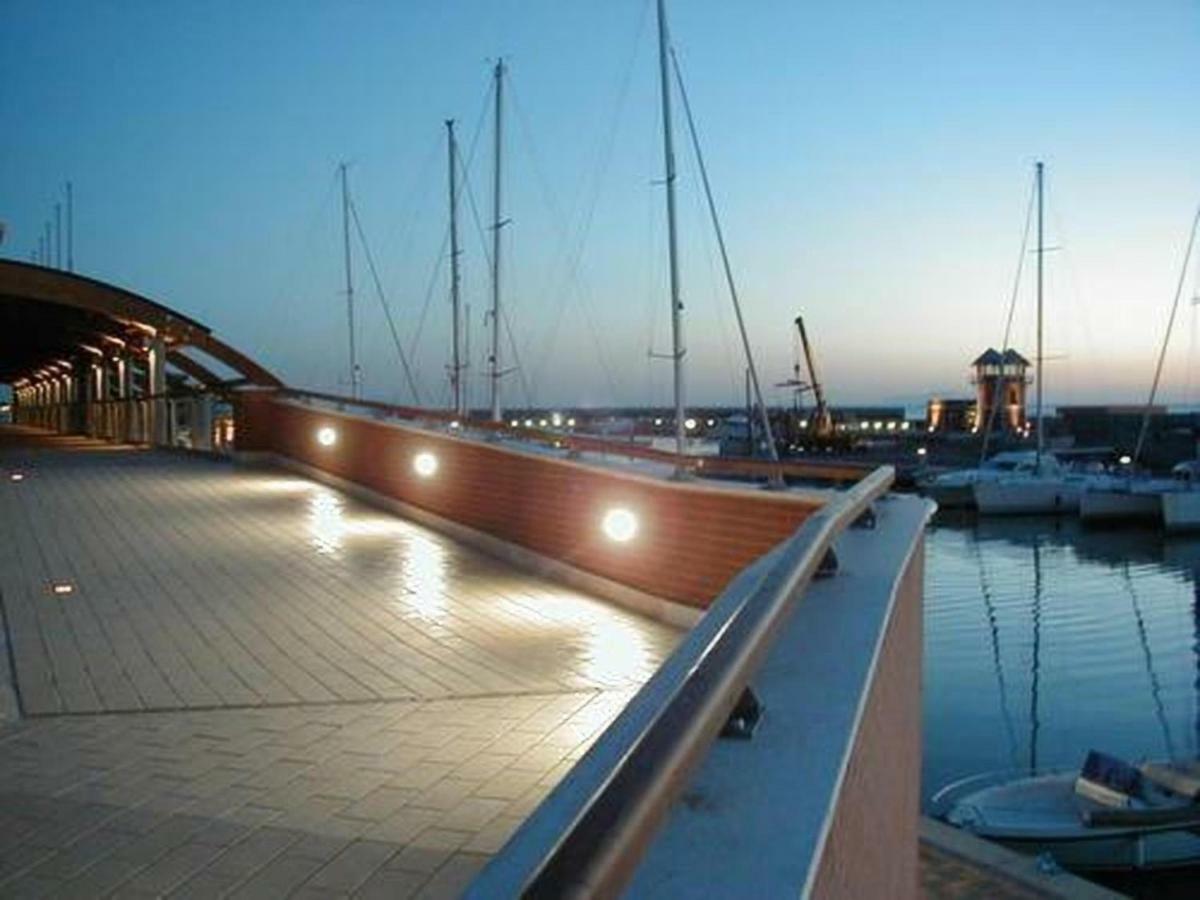 Yacht Suite Marina Di Grosseto Eksteriør billede